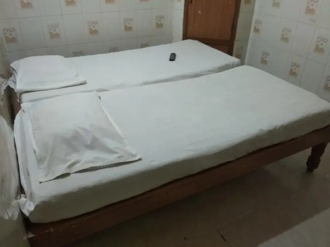 Iroomz Sai Relax Resiodency