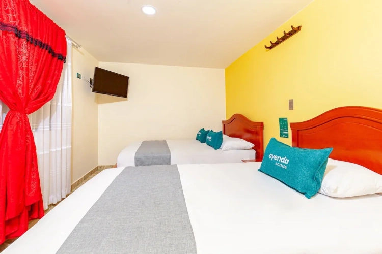 Standard Triple room