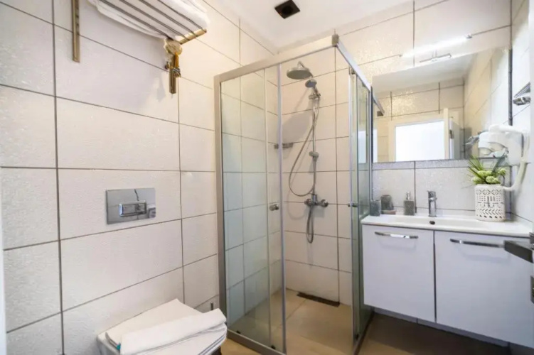 Seafront Flat With Fascinating Sea View in Bodrum