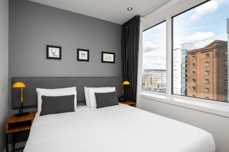 3 Bedrooms Apartment