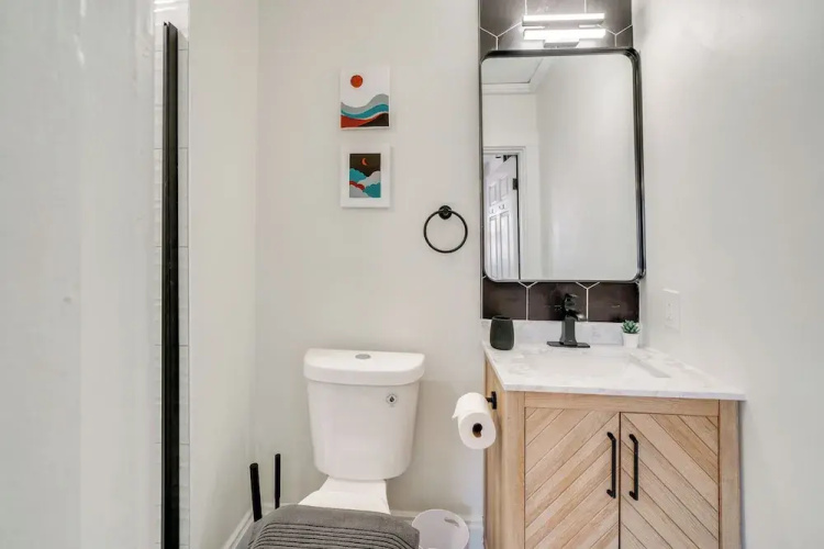 4 Mi to Dtwn: Pet-friendly Home in Pittsburgh