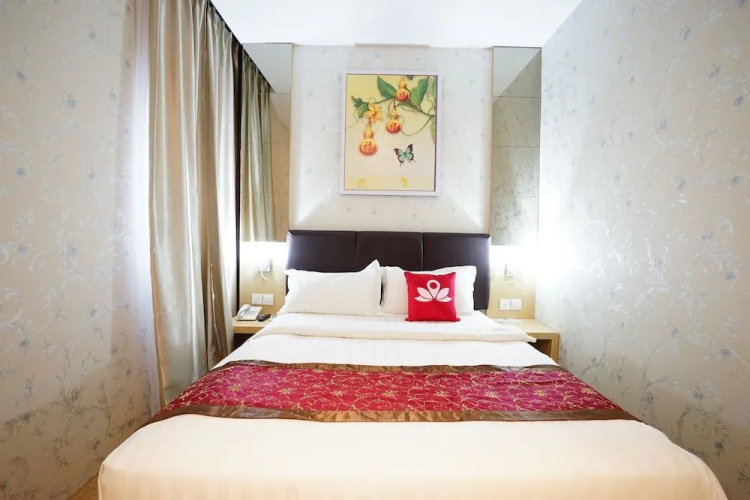 Cardinal Lucky Star Hotel