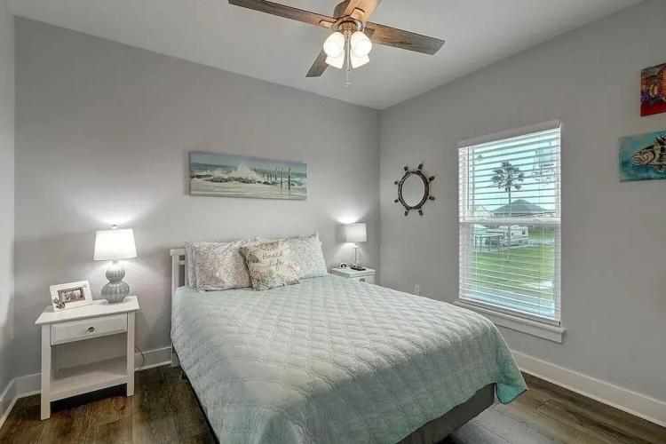 Copano Hooked 4 Bedroom Home by Redawning