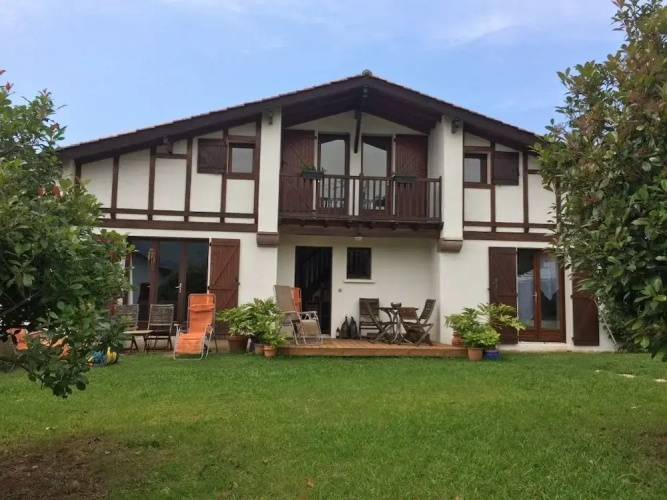 Maison Ascain