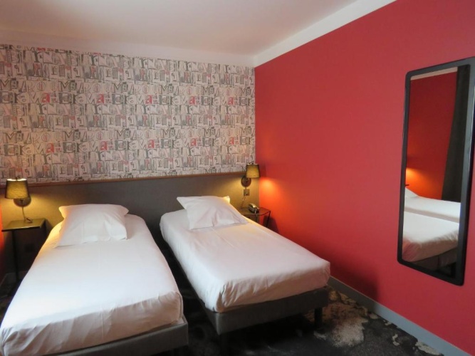 Standard Twin room