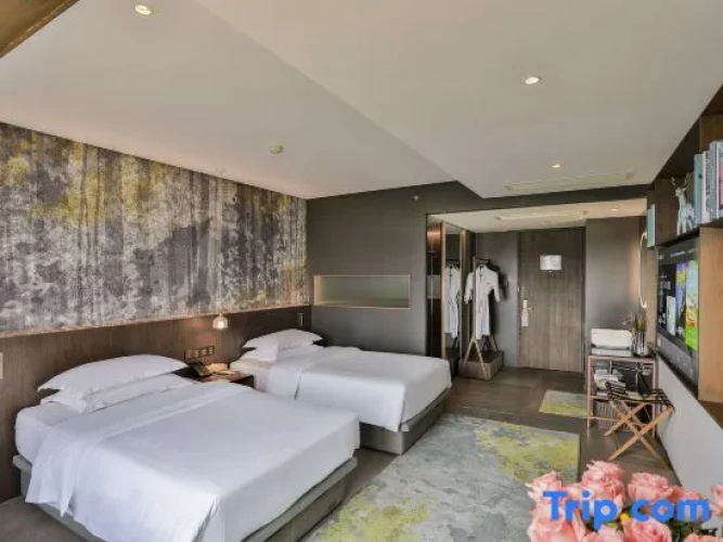 Standard Double room with river view