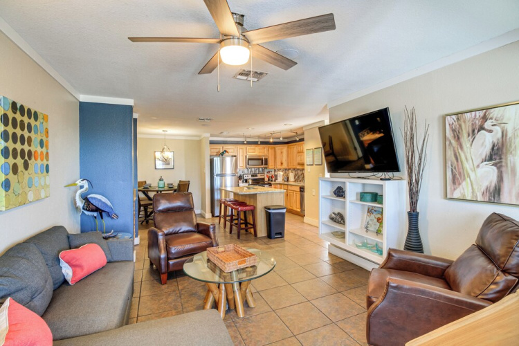 Walk To Beach! Pet-friendly Mustang Island Retreat - Corpus Christi, TX