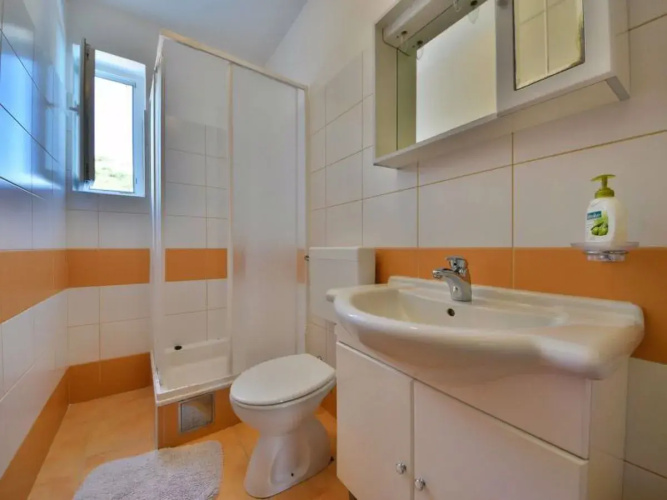 Apartment Sani Karlobag 30011