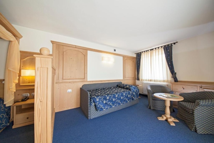 Suite with balcony and with view