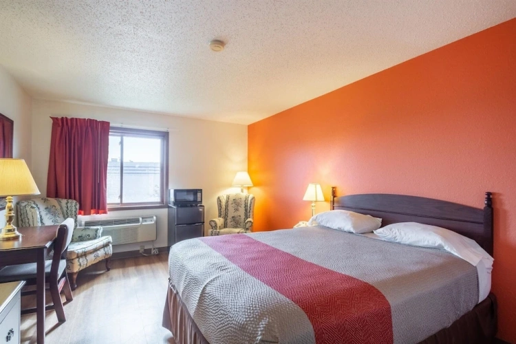 Standard Double Suite