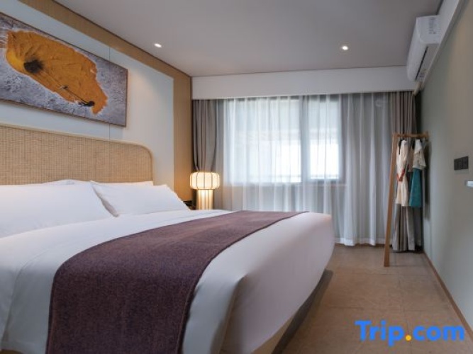 2 Bedrooms Superior Suite with balcony and with view