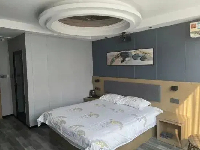 Linyi Chulv Shangsho Hotel