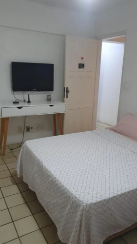 SUITE com BANHEIRO PRIVATIVO e QUARTO DUPLO