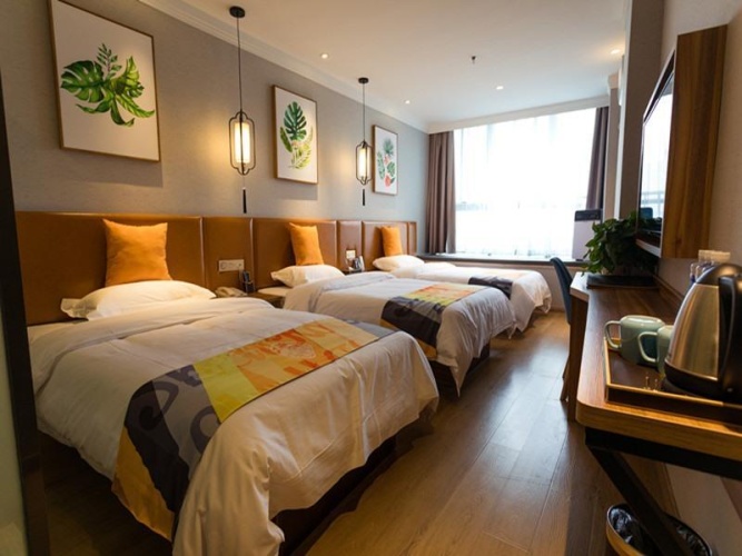 Standard Double room with view