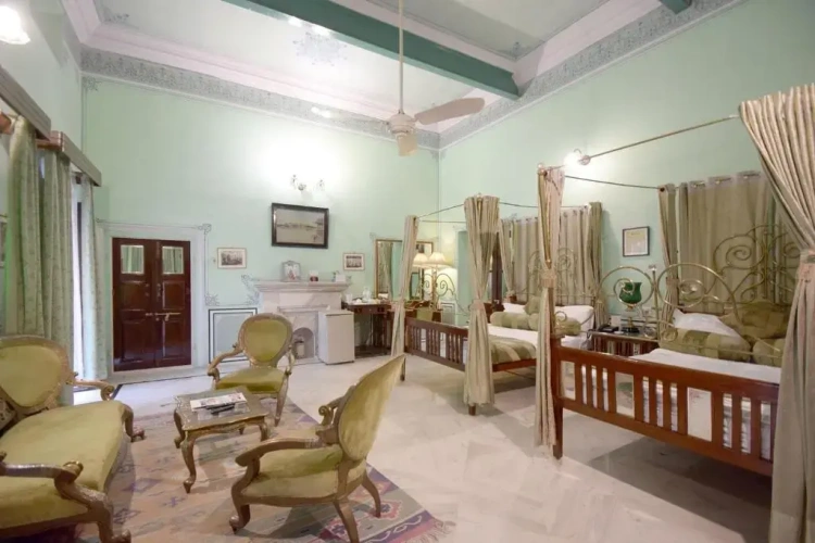 1 Bedroom Deluxe Suite