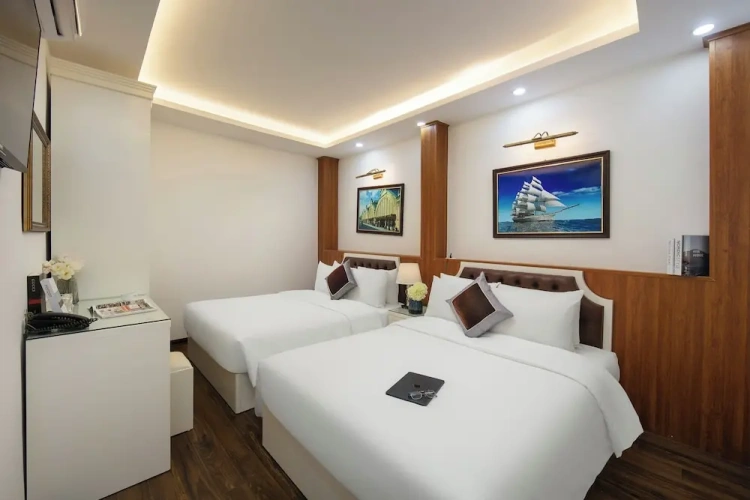 Standard Double room with balcony and with city view