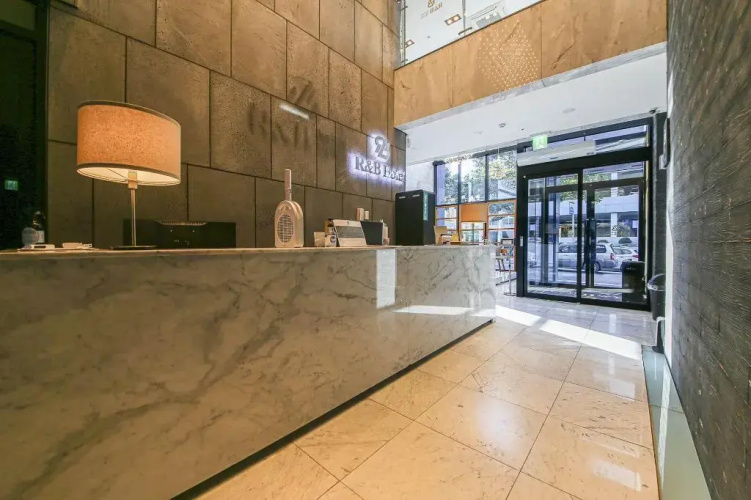 R B Business Hotel