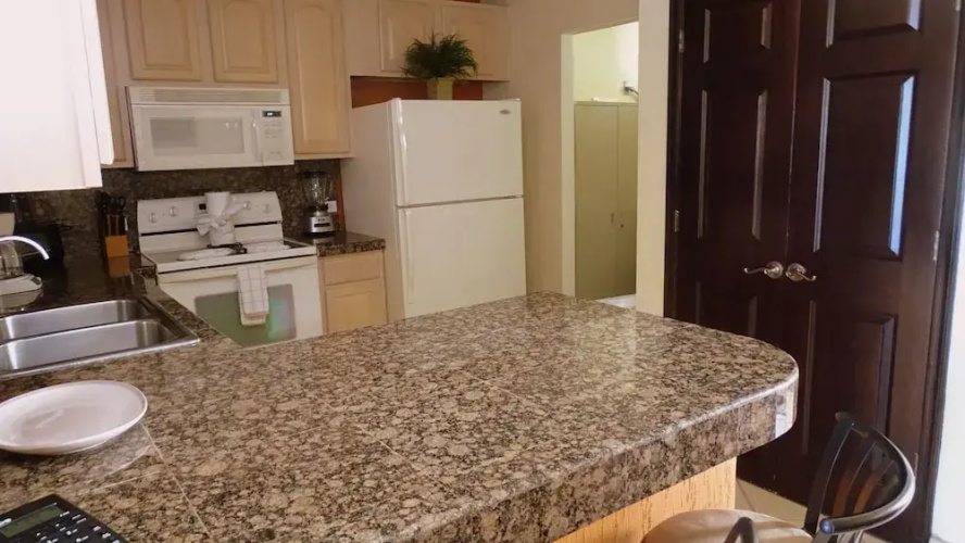 Grande 402- 1 Br Condo