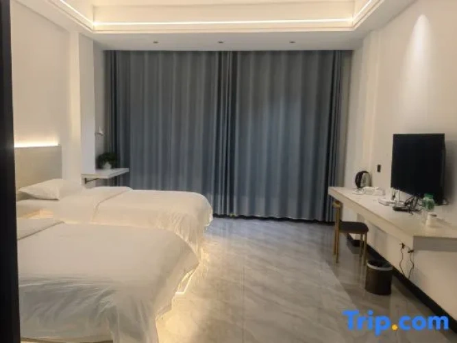 Standard Double room with view
