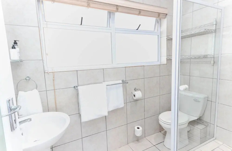 Mouille Point Studio Apartment With Stunning View