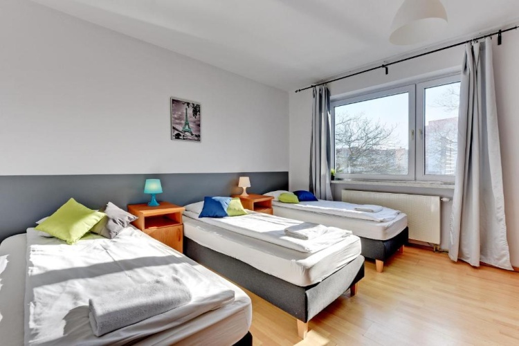 Standard Triple room