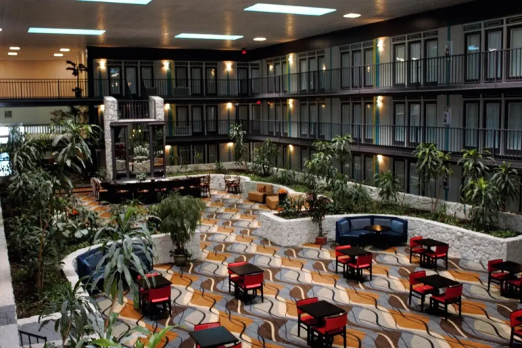 Fifth Season Suites