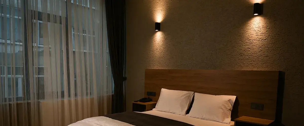 Daymonth Hotel