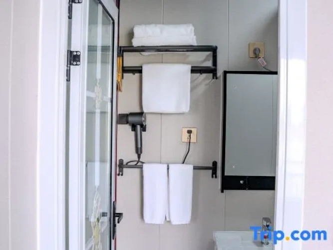 1 Bedroom Suite