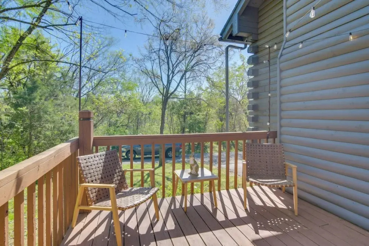 Relax Fireside! Home 8 Mi to Silver Dollar City