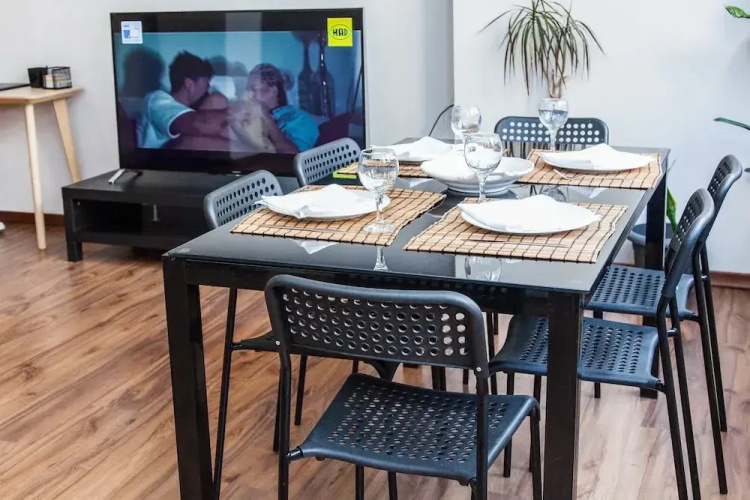 Modern-deluxe central apt in Athens