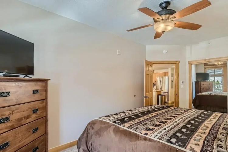Passage Point 623 2 Bedroom Condo by RedAwning