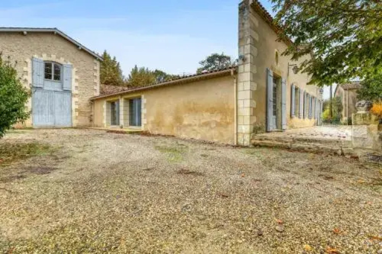Holiday home Lussignet