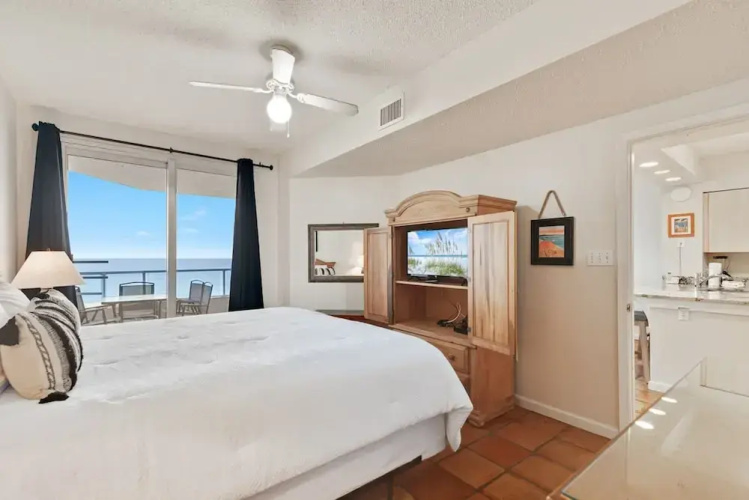 Silver Beach 302 Beachfront 3rd Floor Pool
