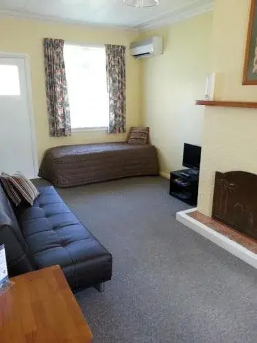 Waiteti Trout Stream Holiday Park Over view