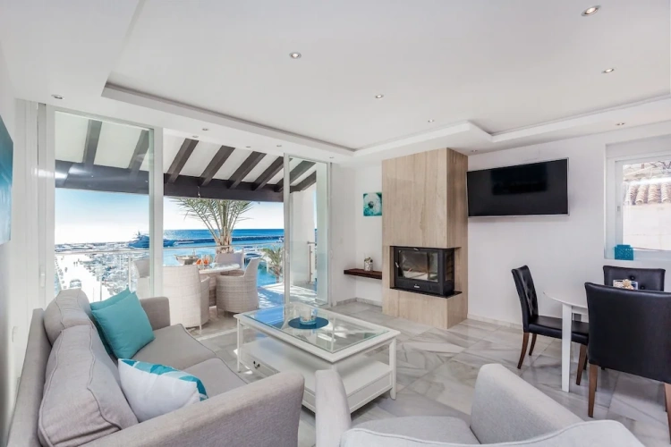 2 Bedrooms Standard Penthouse room with balcony and with ocean view