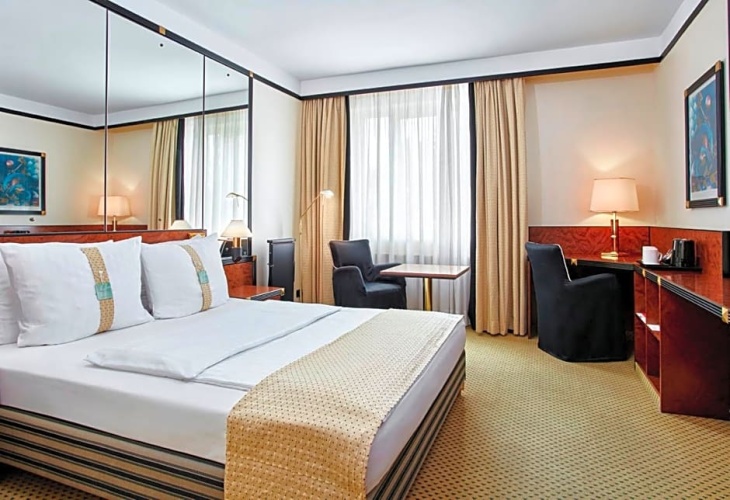 Standard Double room with garden view