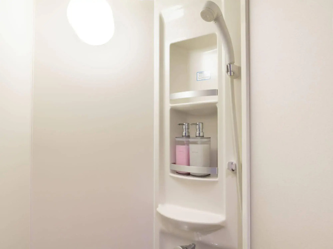 J-Hoppers Osaka Guesthouse