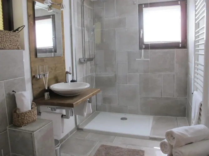 2 Bedrooms Double Chalet