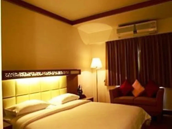 Bangkok Sahara Hotel