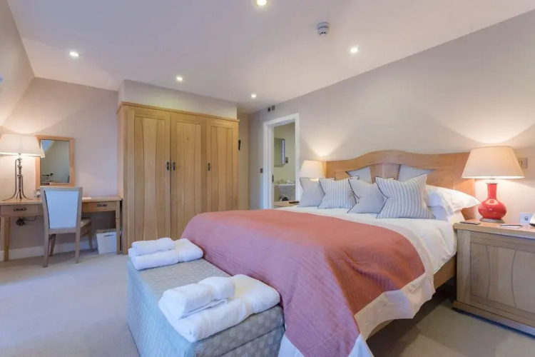 South Sands Hotel