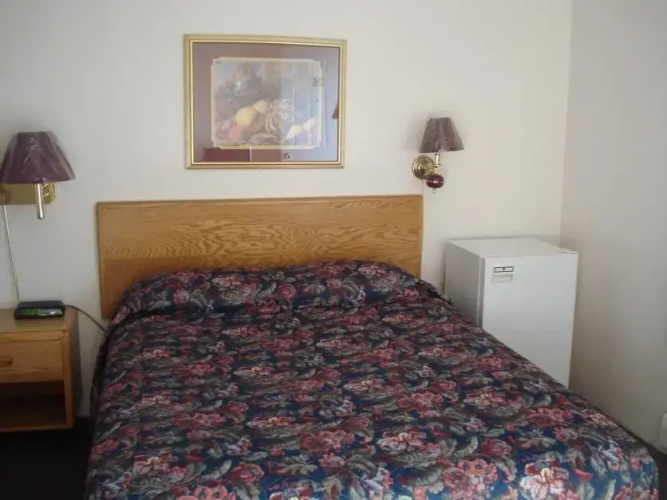 Satelite Motel