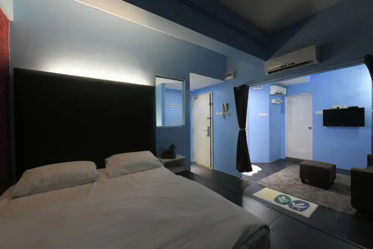 Bright Hotel