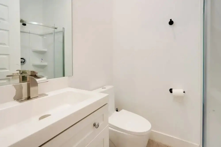 Spacious Lake Highland Townhome W/ Pool!