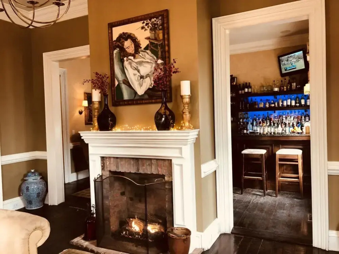 Jedediah Hawkins Inn