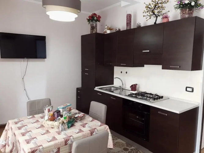Inviting 2-bed Apartment in Roma Close Colosseum