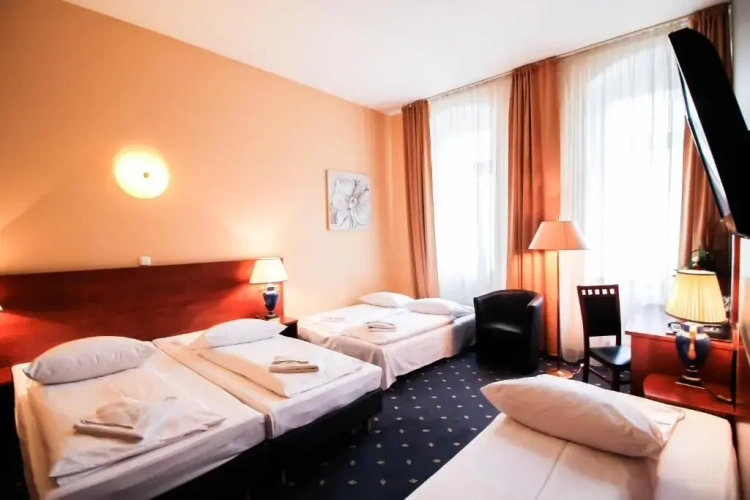 Standard Quadruple room