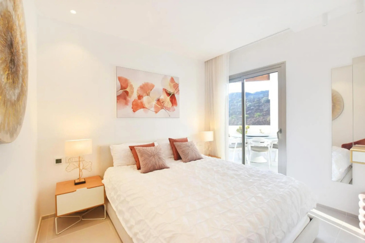 Gazmira 3-1 PENTHOUSE DELUXE & JACUZZI 3B