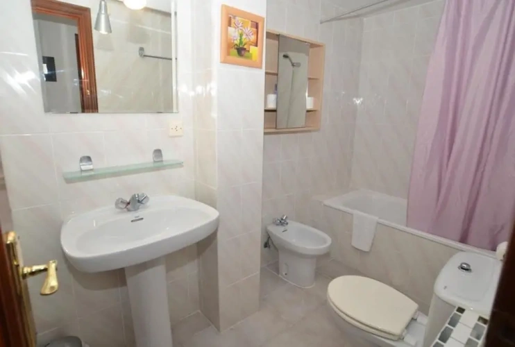 2 Bedrooms Family Apartment with mountain view