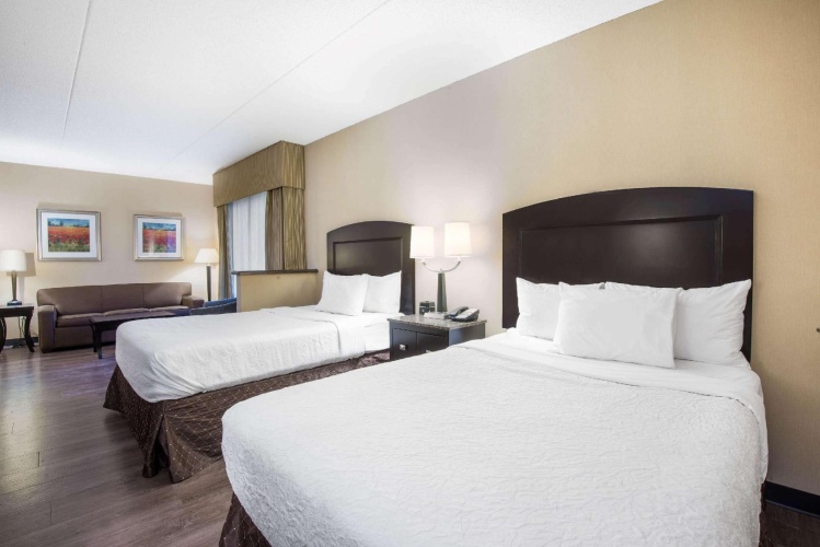 Quadruple Suite