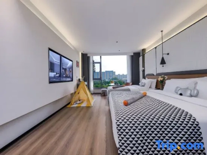 Standard Twin Family room